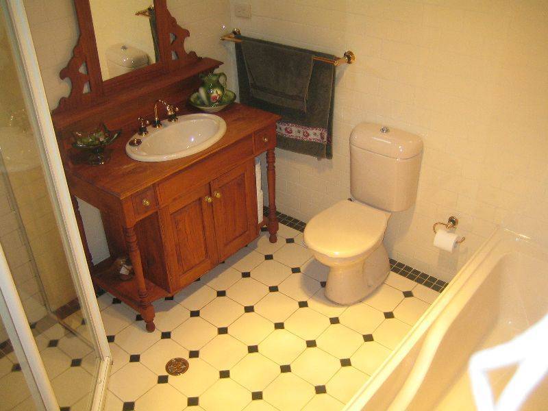 41  Bardia Pde, Holsworthy NSW 2173